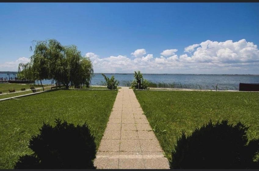 Hotel Mamaia pe malul lacului - 1