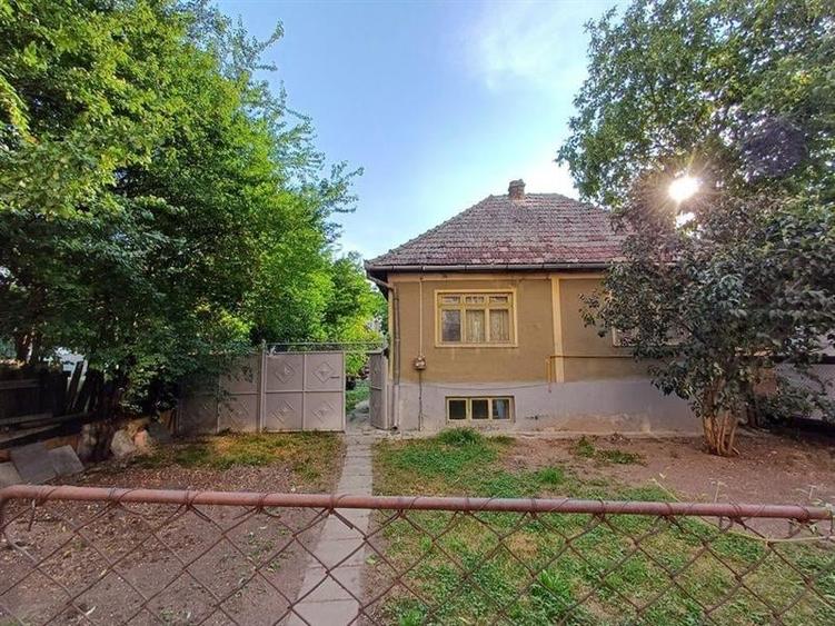 Casa renovabila cu teren generos in Astra, Brasov! - 2