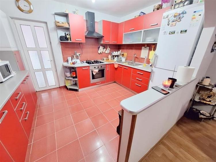 Casa moderna P+1 in Magura, 7 dormitoare, teren 421 mp, posibilitate 2 locuinte, - 37