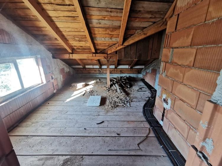 Casa De Vanzare La Rosu – Sagului- 650 - 7