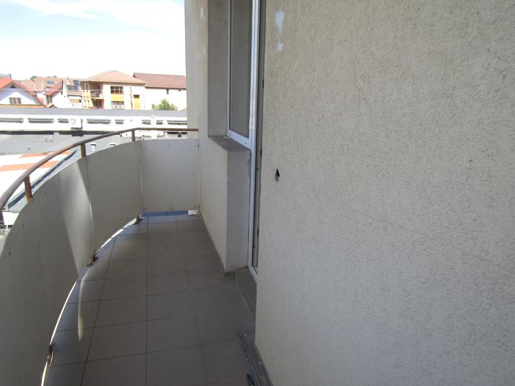 De închiriat apartament 2 camere + living | Sibiu, zona Cedonia, str. Roșiorilor - 18