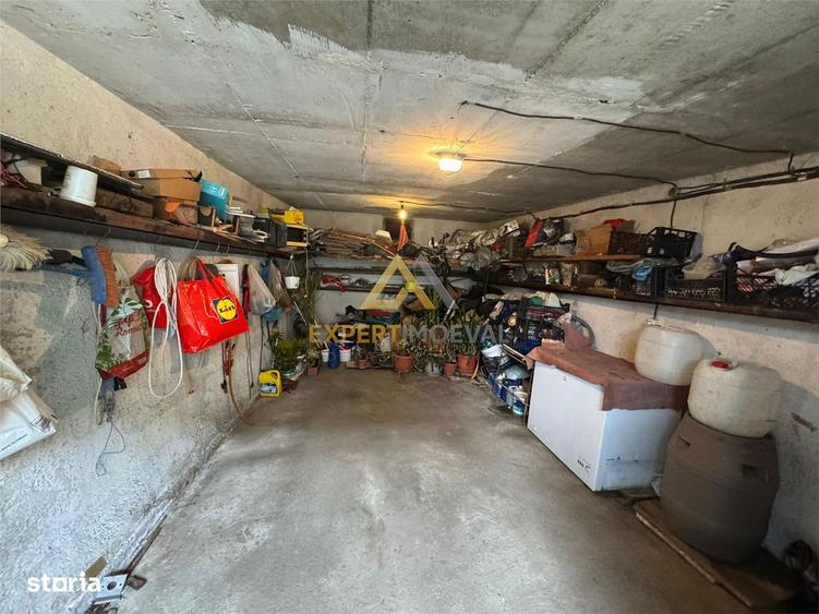 Apartament 3 camere decomandat - 1