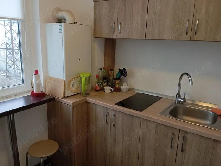 Apartament cu 3 camere decomandat în UTA