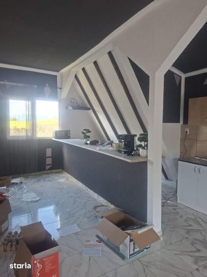Casă cu 3 camere cu Teren 500 Mp în Teișani