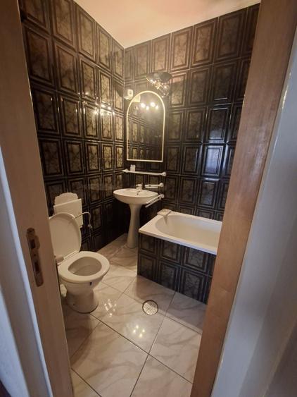 Apartament cu 4 camere decomandat în Ultracentral
