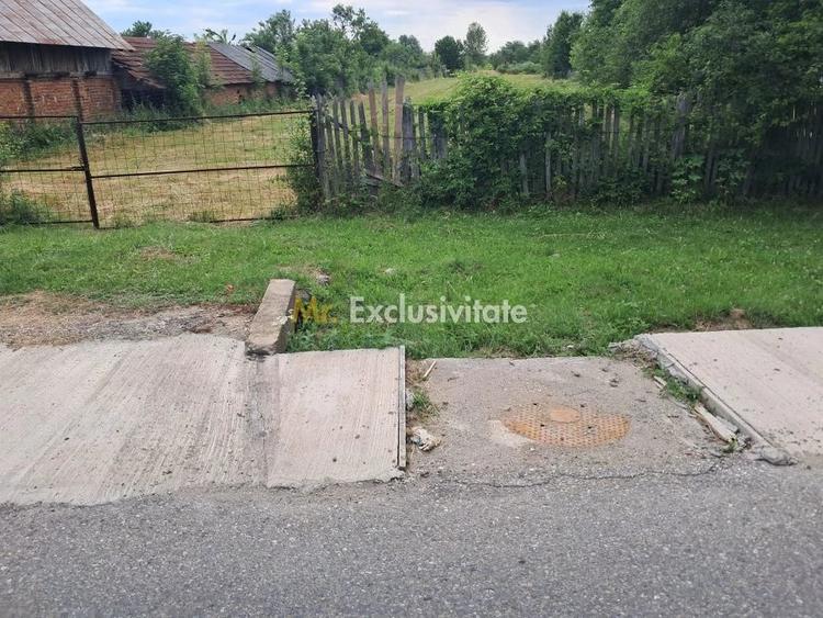 Teren de 3677 mp, în Polovragi