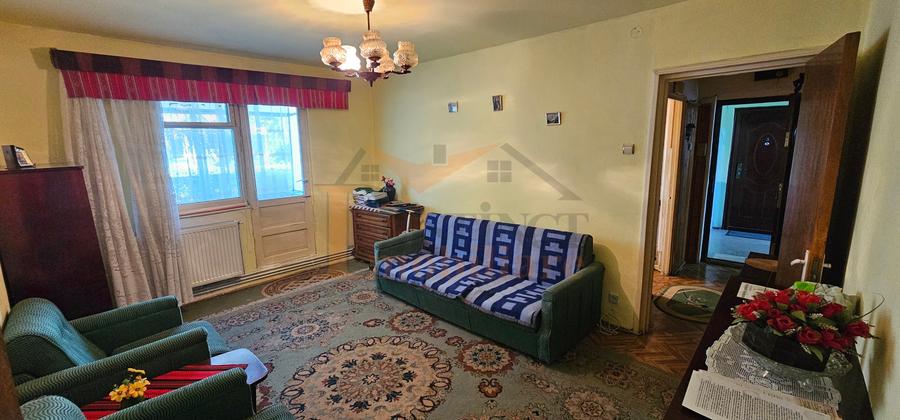 Apartament cu 2 camere semidecomandat în Griviței