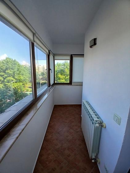 2 camere, Ultracentral - 7