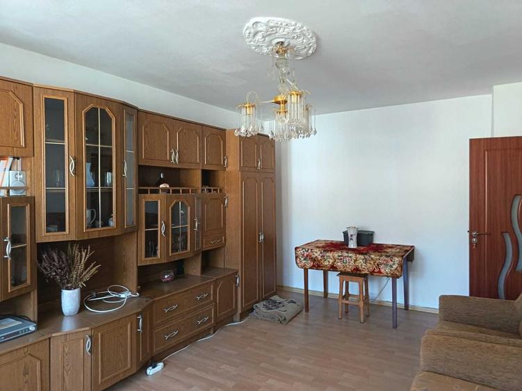 Apartament de vanzare Dragasani - 6
