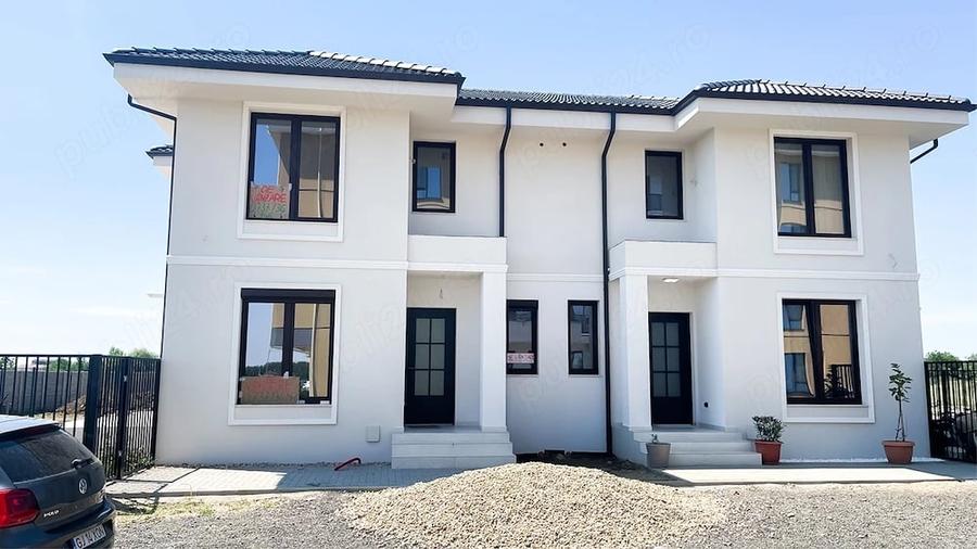 Casă cu 5 camere cu Teren 250 Mp în Giroc
