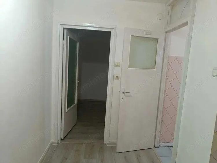 Apartament cu 2 camere nedecomandat în Dâmbu Pietros