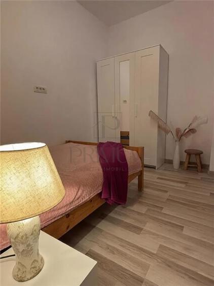 Apartament cu 3 camere decomandat, mobilat în Torontalului