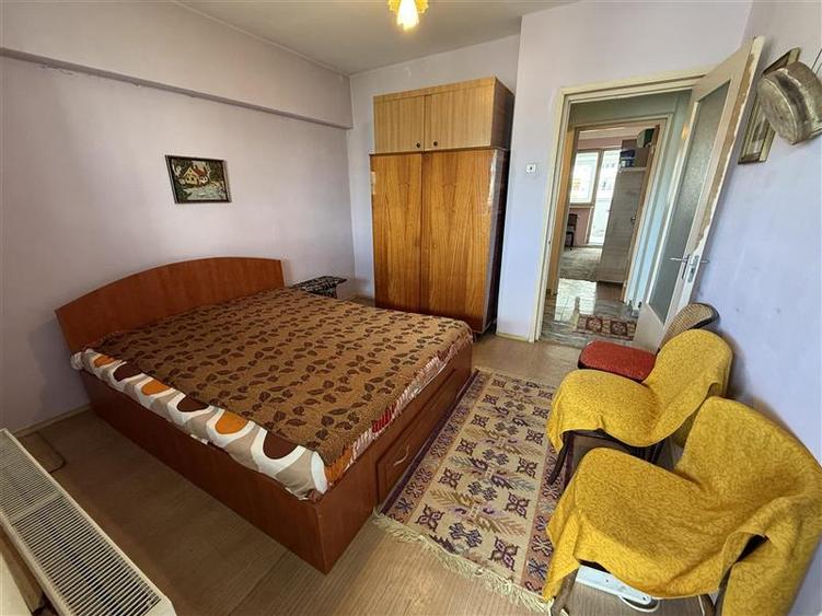 Apartament cu 3 camere decomandat în Ultracentral