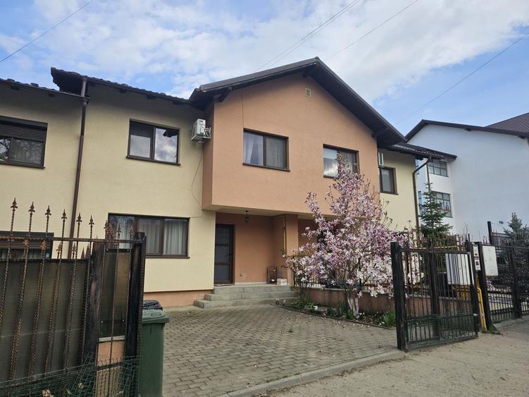 Casă cu 3 camere cu Teren 200 Mp în Hlincea