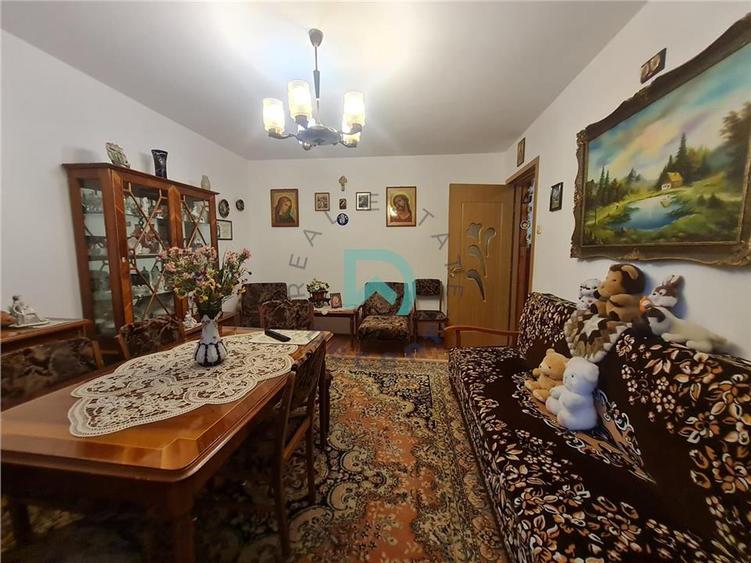 Apartament cu 2 camere decomandat, mobilat în Răcădău