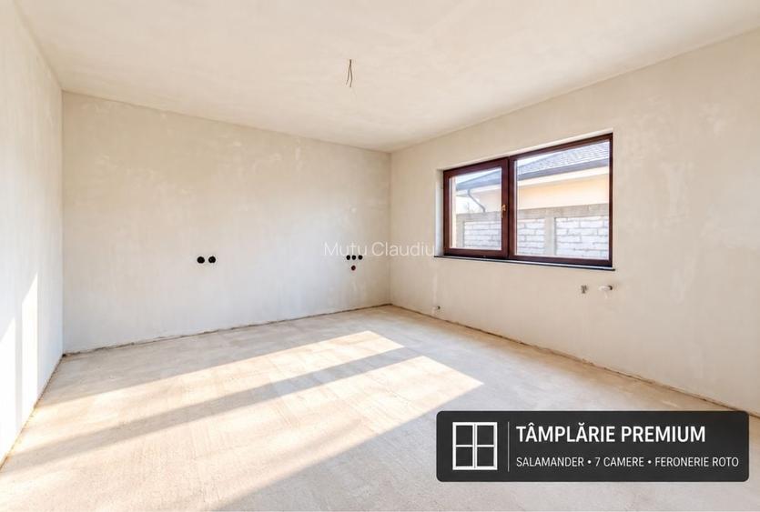 Casa P+1 Pitesti Maracineni 185 mp, teren 800 mp, terasa 36 mp, la 5 min de Mall Vivo