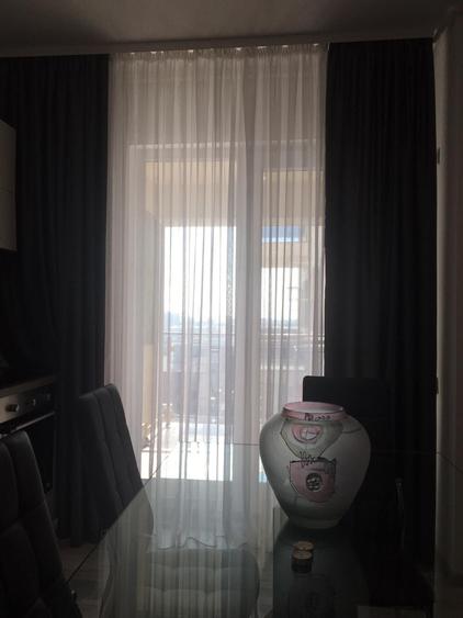 Apartament cu 2 camere decomandat în Roșu