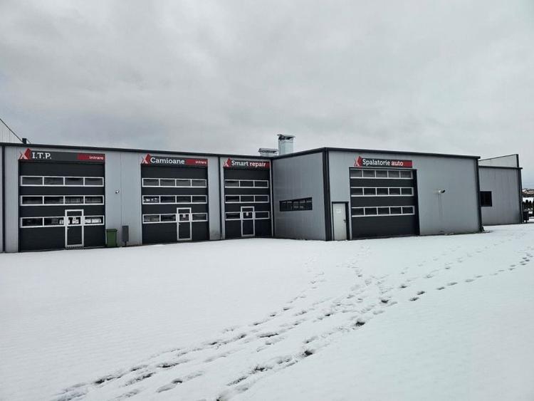 Spațiu comercial, de 1,200 mp, în Exterior Sud