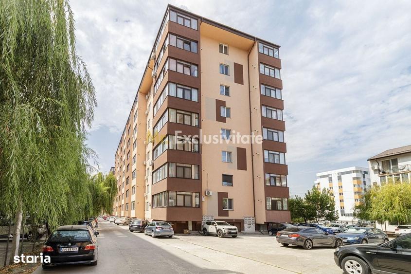 Apartament cu 3 camere decomandat în Roșu