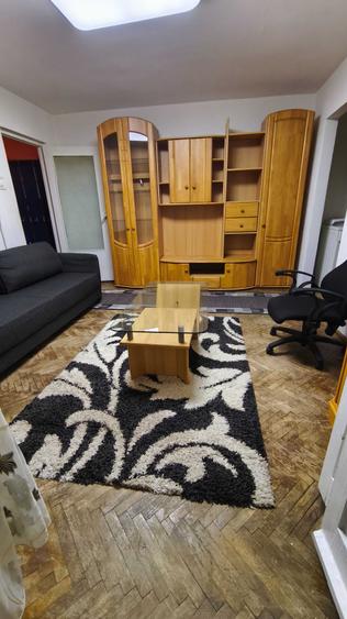 Apartament cu 2 camere semidecomandat în Exterior Vest