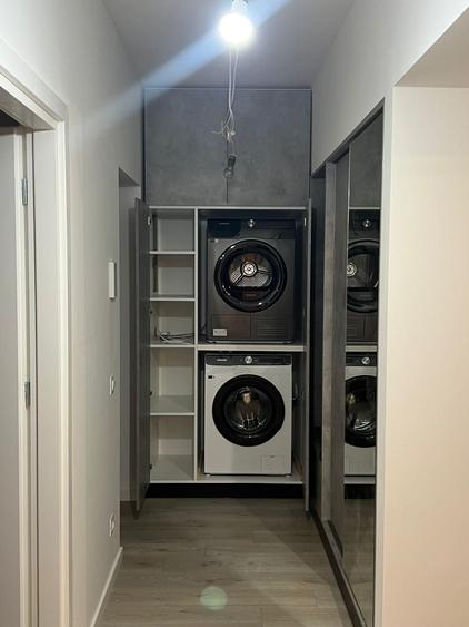 Apartament cu 3 camere decomandat în Sud
