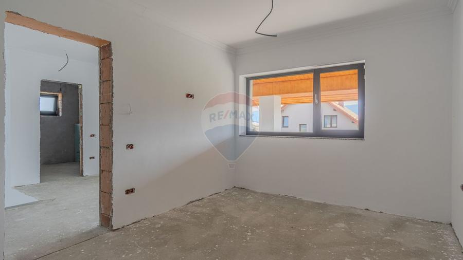 Casa moderna, la cheie, in Cristian - Str. Carpati - 22