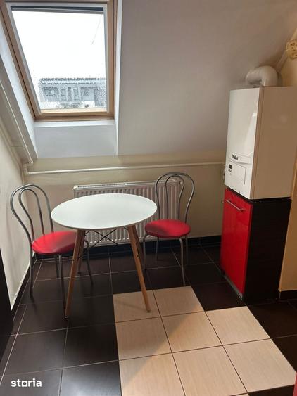 Apartament cu 3 camere în Micro 16