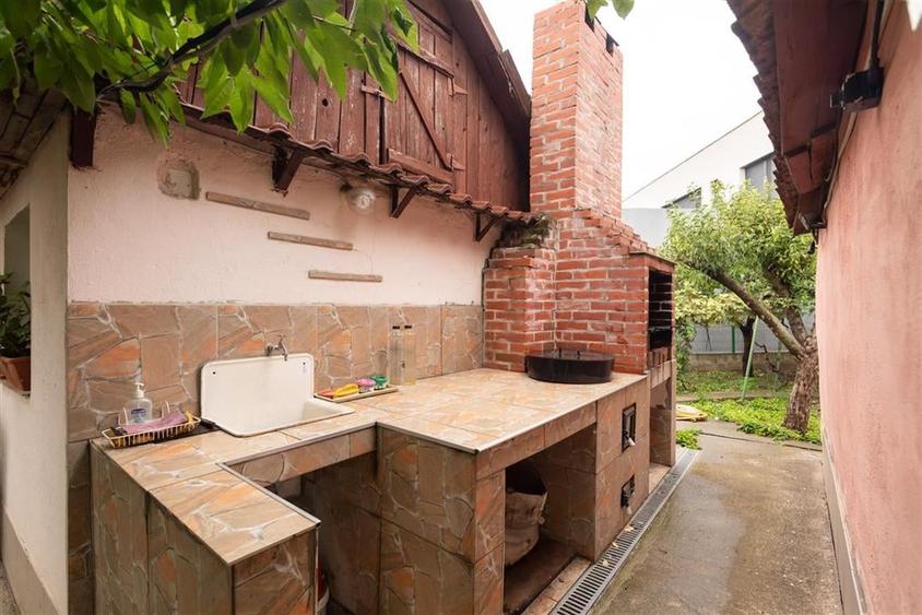 RECO, Casa cu dublu front, ie?ire la 2 strazi, Zona Iosia,  singur in curte, ter - 23