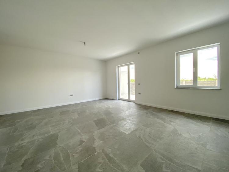 Dezvoltator: Rafinament pe Parter în Cartier Privat - 11