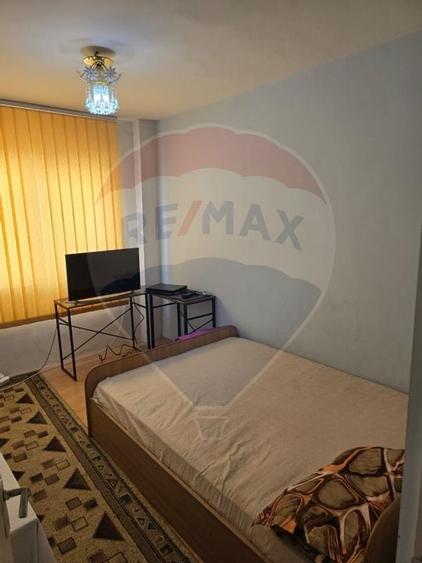 Apartament cu 3 camere de vanzare in zona Central - 6