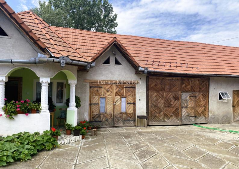 Casa Sacel 120 mp utili, teren 1100 mp si parau