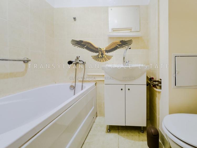 Apartament cu 2 camere|40 m2|semidecomandat| situat pe Str. Alverna - 11