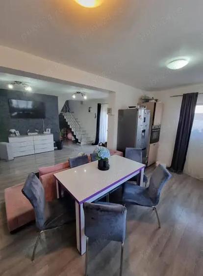 A 35 Proprietarul vinde casa amenajata ,mobilata ,utilata ,nou , Margineni Bacau, 90 mp cu teren - 8