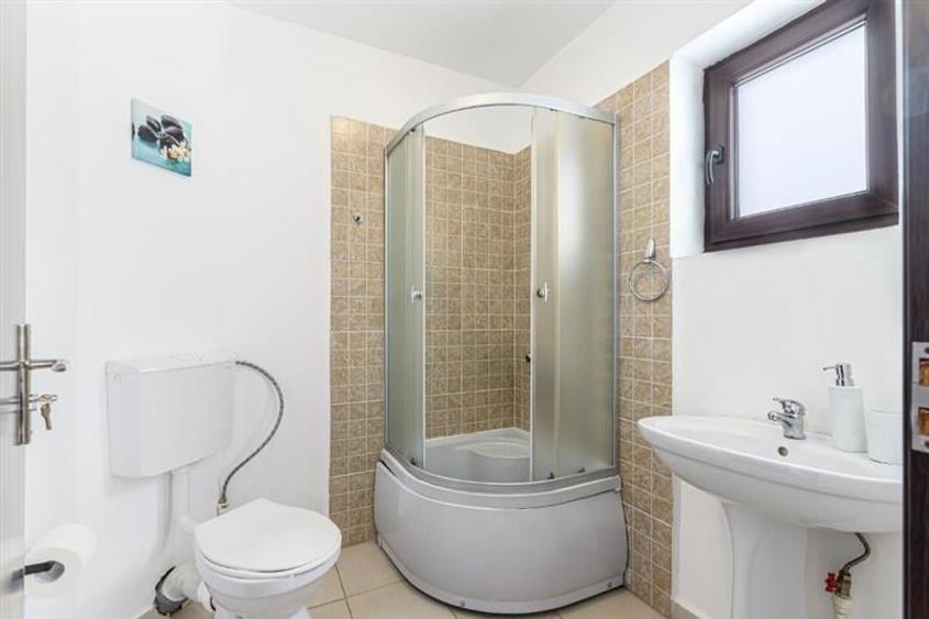 Aleasa Pensiune, pe 1.400 mp teren, in curcubeu montan, Bran - Poarta, Brasov - 11