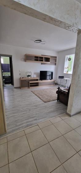 Inchiriez apartament 2 camere - 1