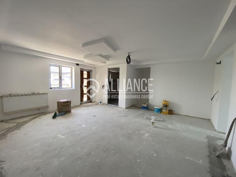 VALU LUI TRAIAN(COD 07) -Casa P+M 5 camere cu teren de 300 mp - 10