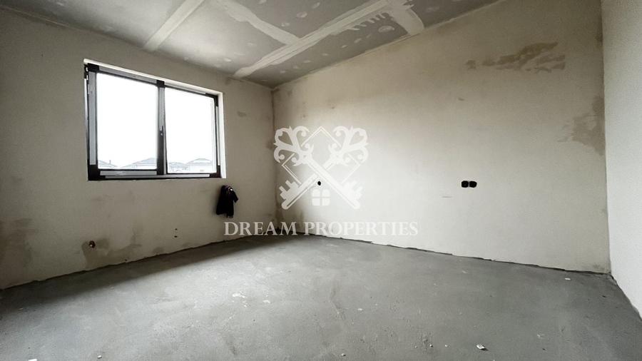 Casa de vanzare 120 mp, 4 camere,3 bai, teren 350 mp, DEZMIR - 9