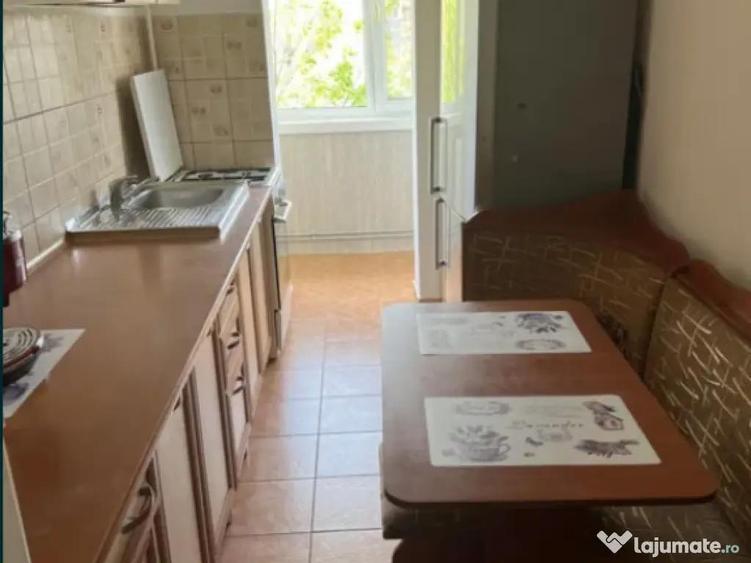 Apartament 2 camere, decomandat - zona Sacele - 8