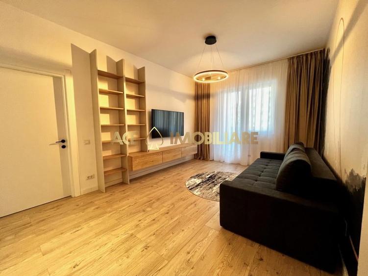 Apartament cu 2 camere decomandat, mobilat în Regie
