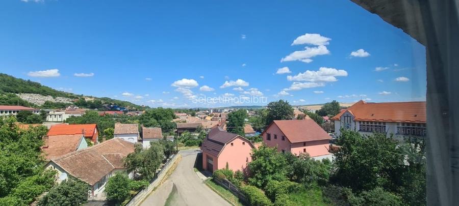 Apartament 2 camere \ vanzare \ Tarnaveni - Mures