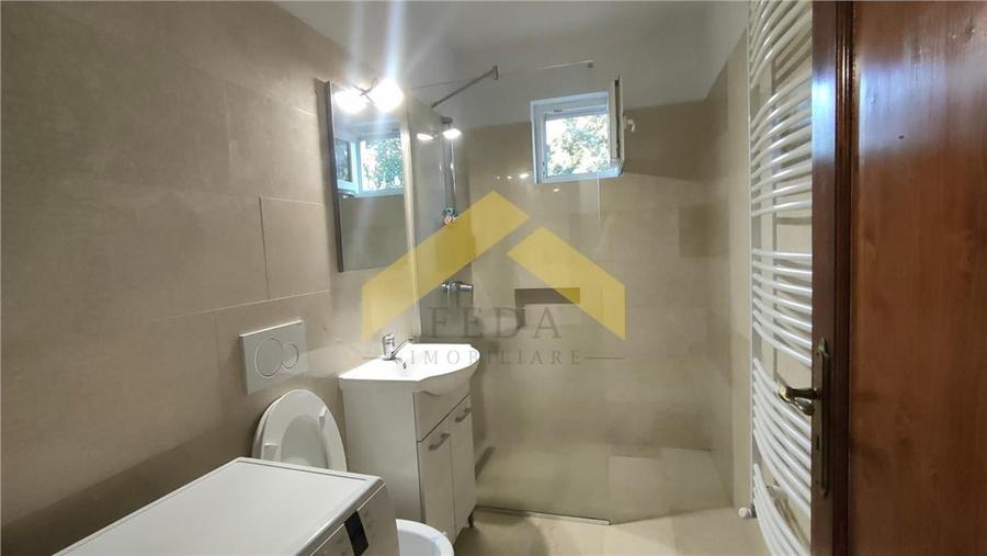 Apartament cu 3 camere de inchiriat centrul Aradului - 11