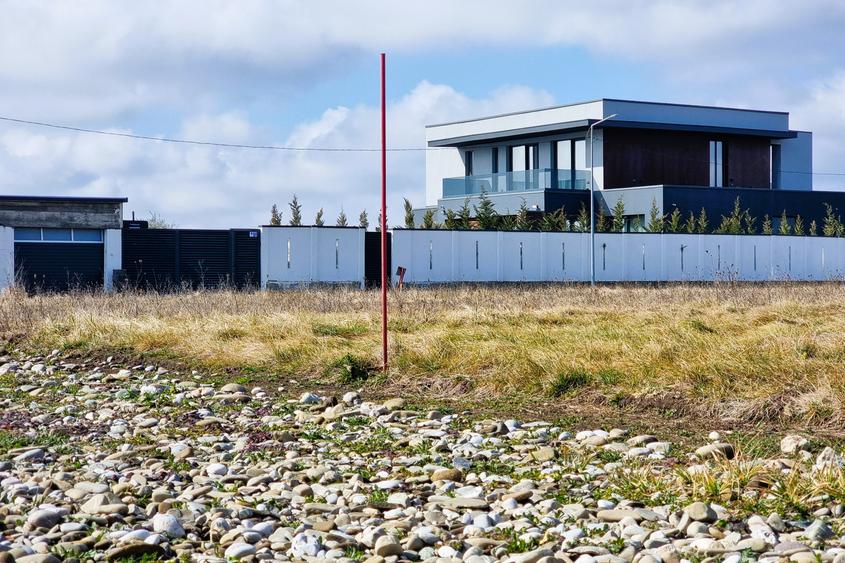 TEREN 762mp zona privata exclusivista Izvorani Delta Snagov la 100m lac - 4