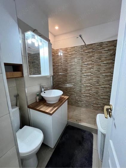 Inchiriez apartament 3 camere, bulevardul Unirii Focsani - 2