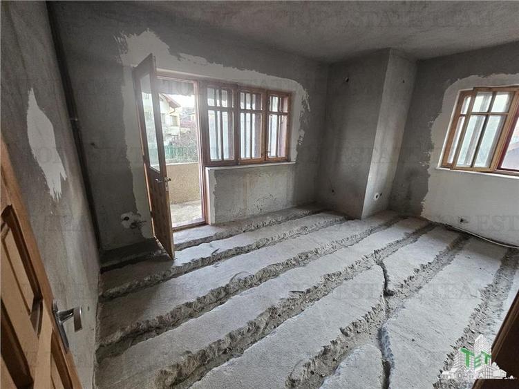 Vila spatioasa 11 camere la gri in centru Pitesti - 8