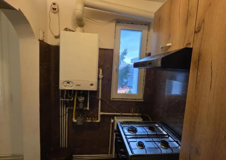 Apartament 3 camere Centru Valenii de Munte | Cartier m - 13