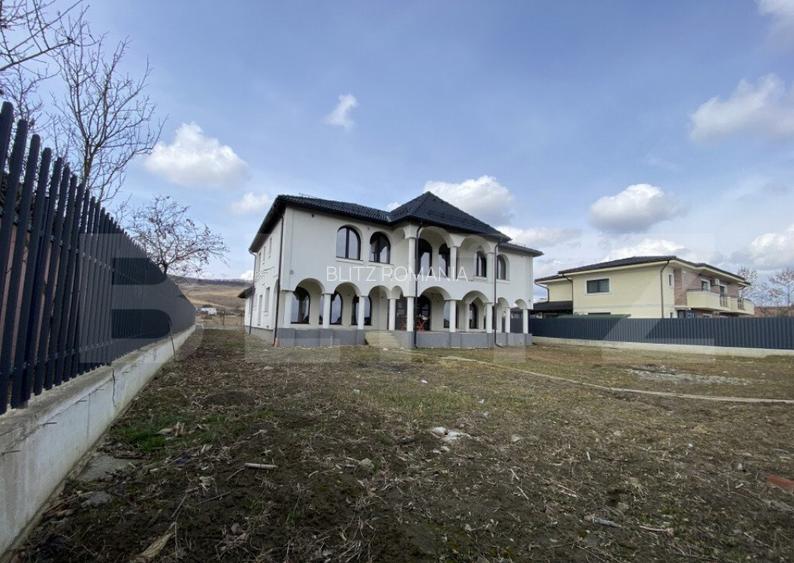 Casa moderna, 7 camere, 167 mp utili, 500 mp teren Casa moderna, 7 camere, 167 mp utili, 500 mp teren