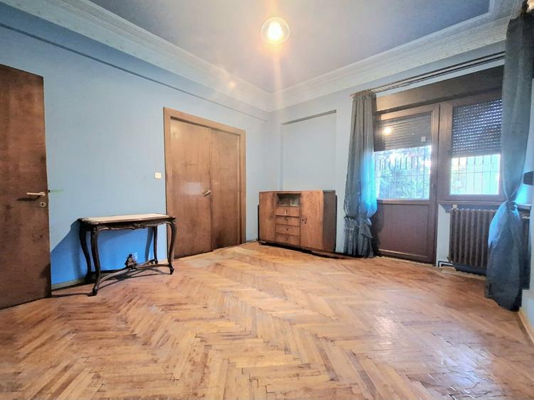 Apartament central cu terasa, o proprietate cu caracter unic și echilibrat. - 10