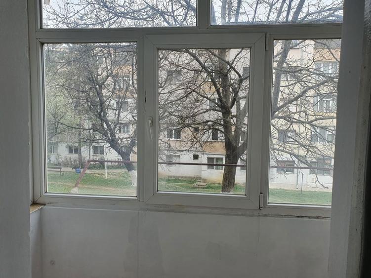 De vanzare apartament - 2