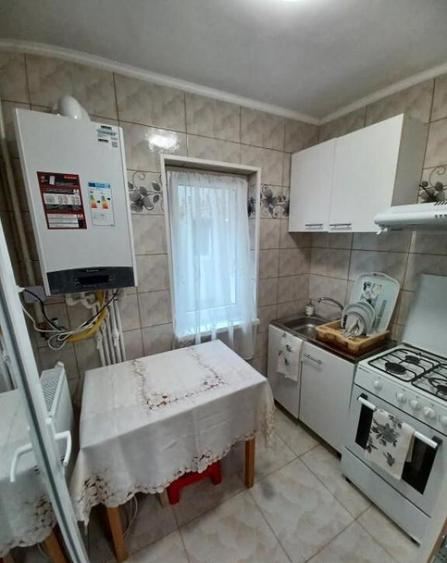 INTRETINUT! Ap 2 camere, ETAJ 3, zona Apollo - 2