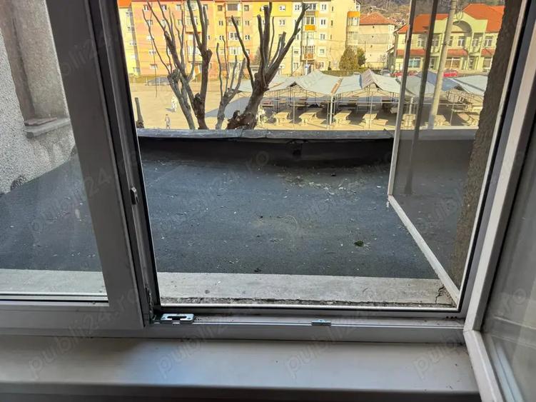 Vand apartament 2 camere decomandat, DISPONIBIL IMEDIAT - 3